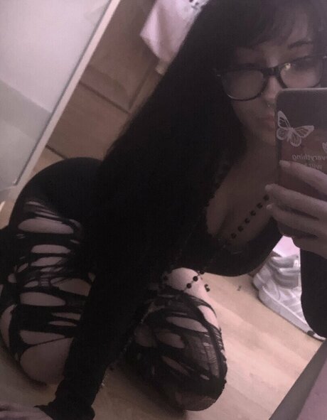 ily yuumi hot pornstar pic