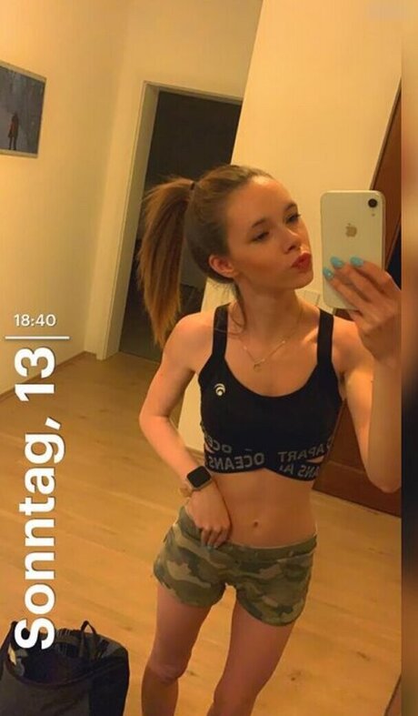 Mausistern pornstar nude images