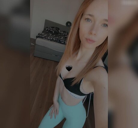 Mausistern pornstar adult photo