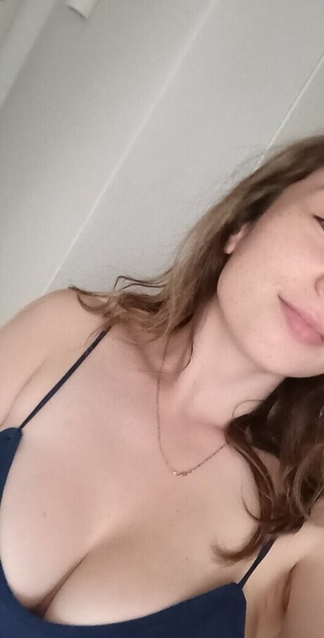 eAngi02 top actress picture