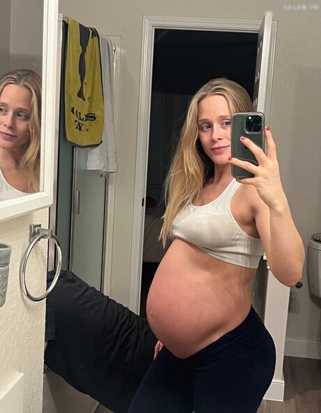 Fit Katie Karr pornstar erotic image