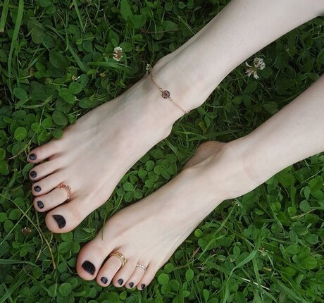 Emma Elba best actress img