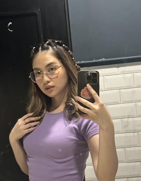 Swansage perfect model picture