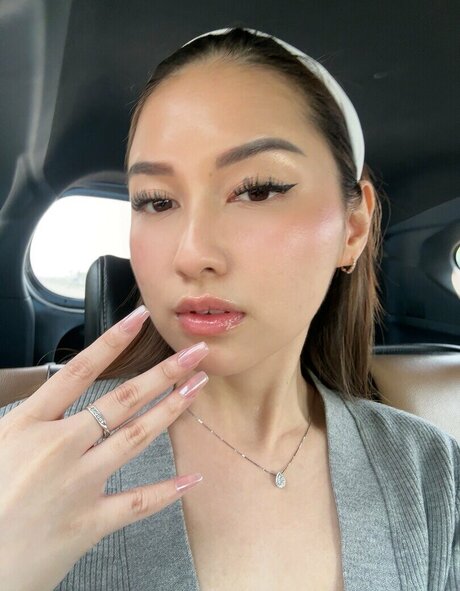 eyes onlyfans hot porn images