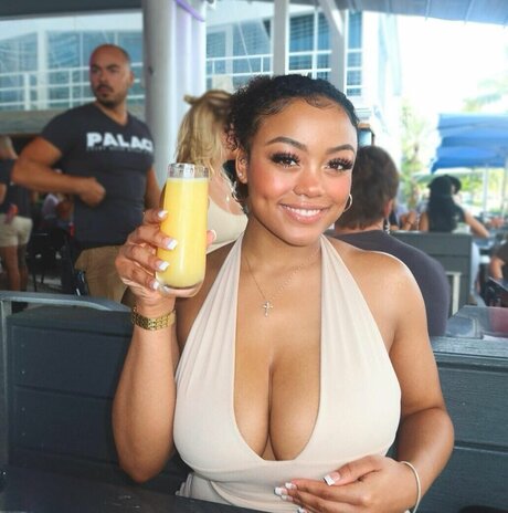 Taylor Banner adult model image