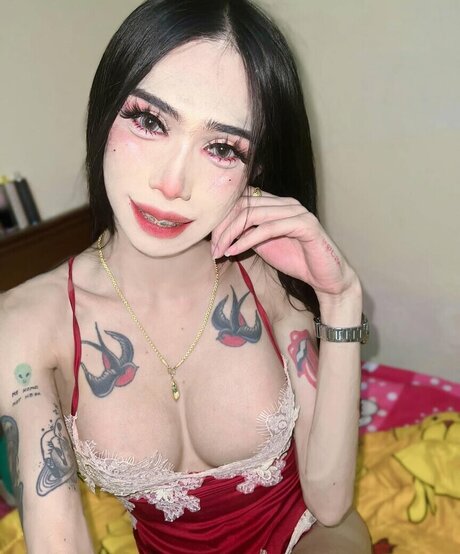 Natthrika pornstar adult image