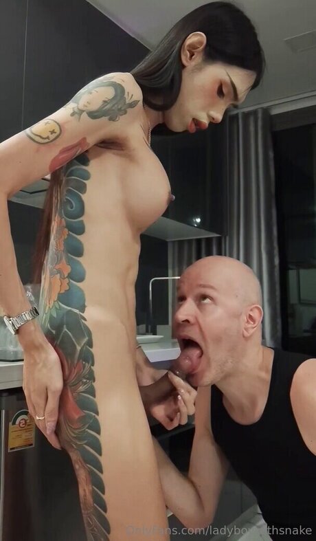 Natthrika star pretty img