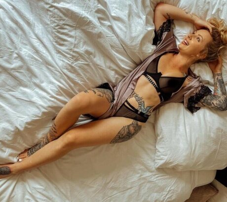 midget nude onlyfans top image