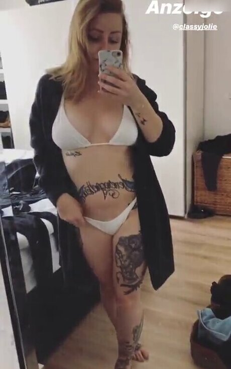 skinny ebony teen onlyfans nudes images