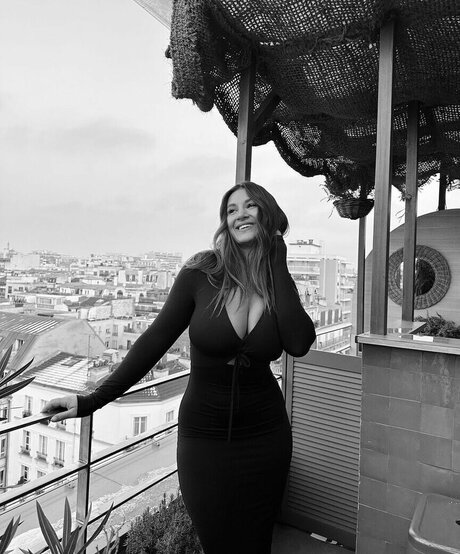 Monique Hristovska porn model img