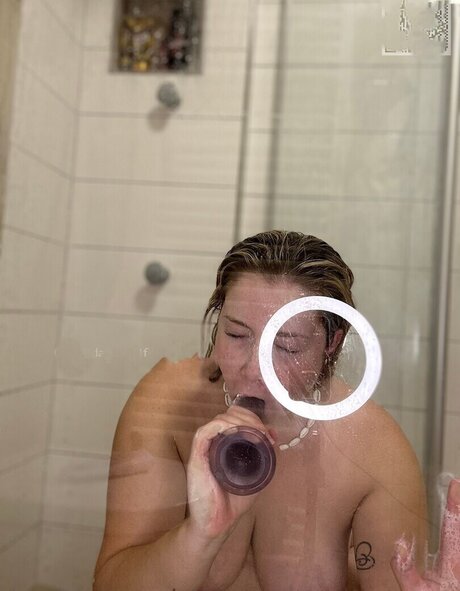 Lottiies Life exclusive pornstar images