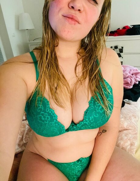 Lottiies Life hd model pic