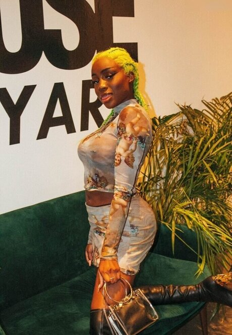 pretty ebony onlyfans nude galleries