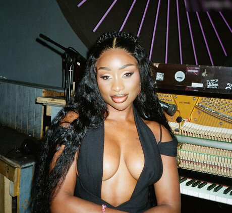 Sandra Lambeck pornstar perfect picture