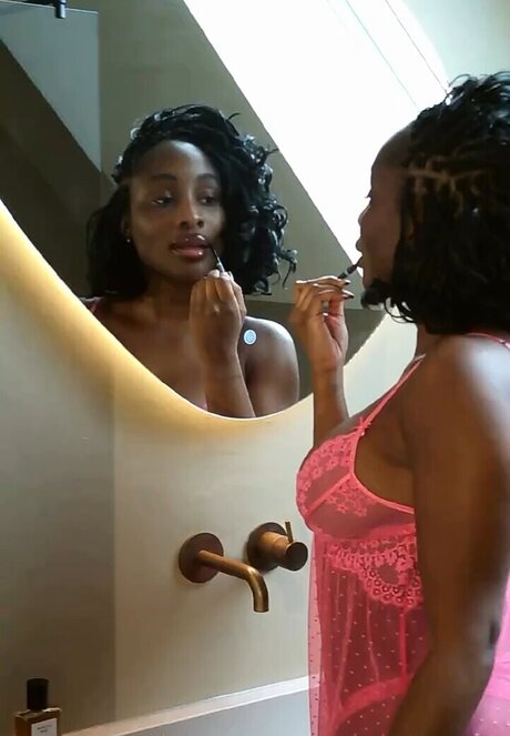 Sandra Lambeck exclusive model photo