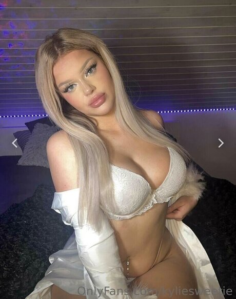 Kyliesweetie hd model pics