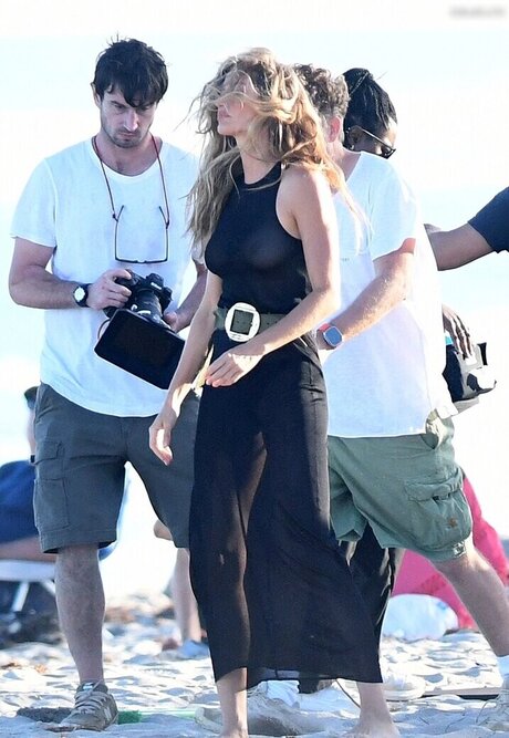 Gisele B ndchen star nude pictures