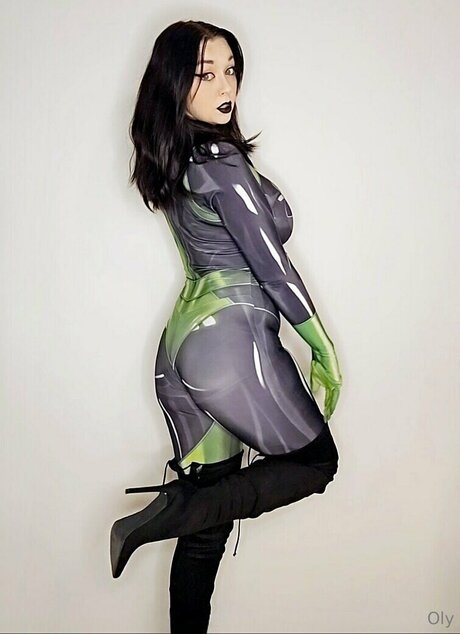 Youcancallme 0ly model adult photo