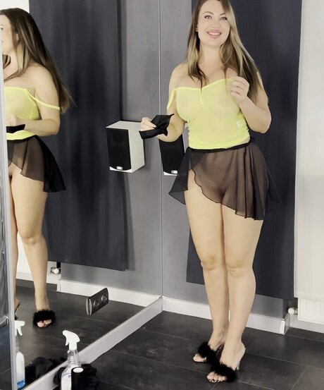 Homemaking star adult photos