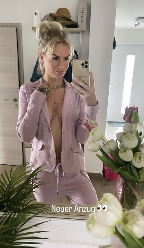 Anna Iffl nder nice pornstar image