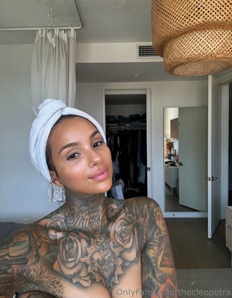 Cleo Petra pornstar sex pic