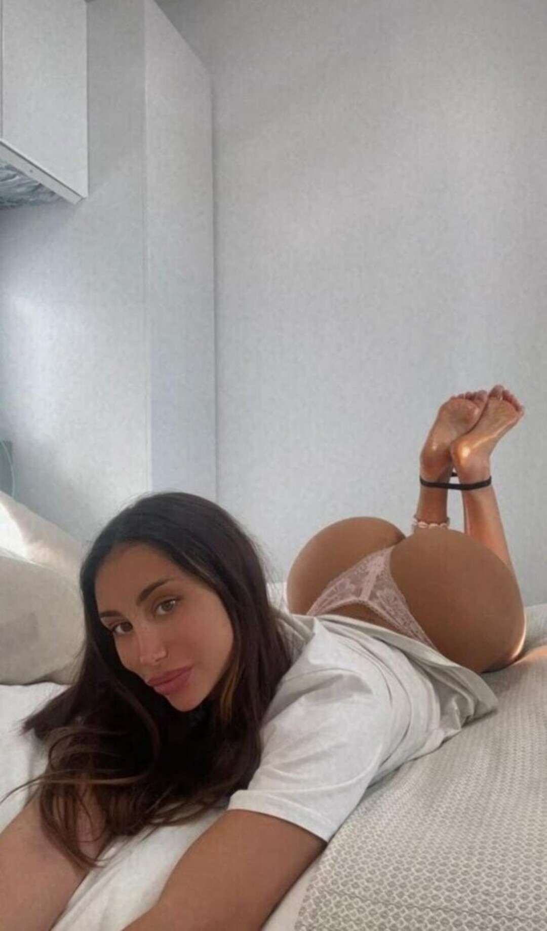 Camillebd model top pictures