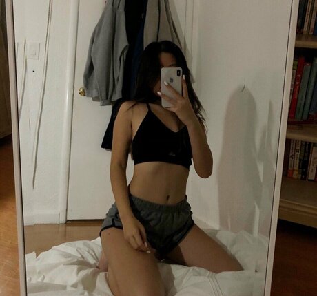 Kasumii sexy model pic