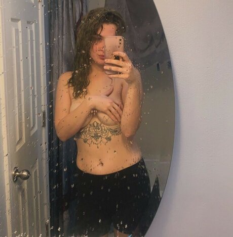 Kati Kat nude star photo