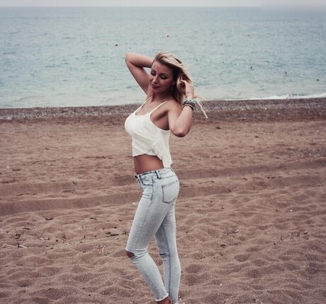 asian american onlyfans hot images