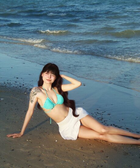 Offcbzs nice model photo