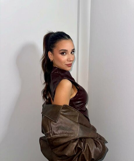 Sara Esp sito porn star galleries