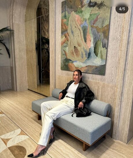 brunette doggystyle onlyfans xxx image