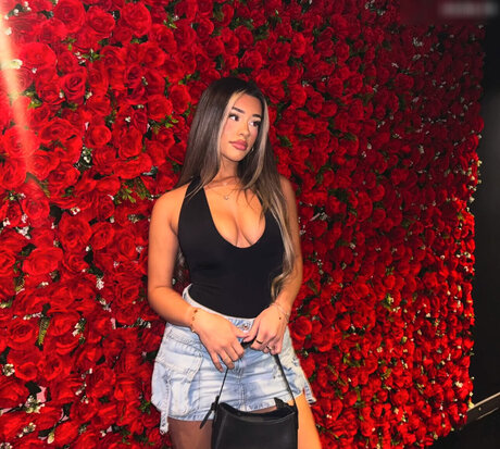 Almira Azemi sexy model gallery