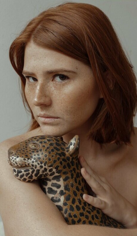 Mariah De Moraes nice actress photos