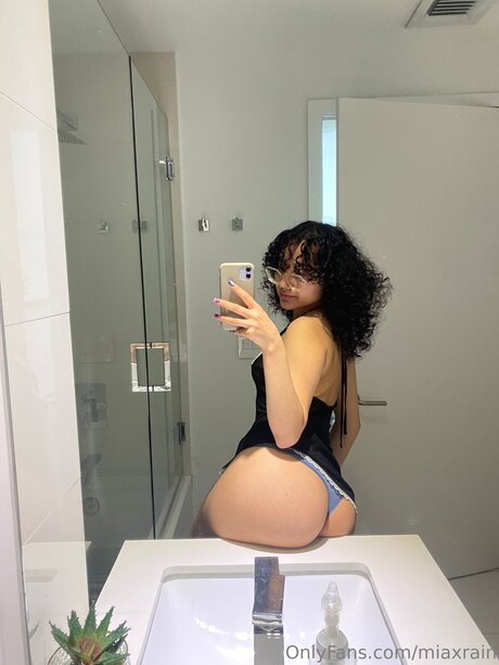 miaxrain pornstar naked images