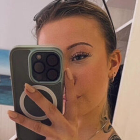 De leonii pornstar photos