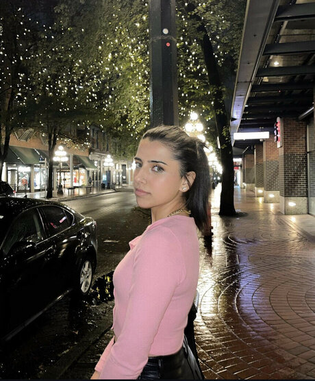 Gal Akbari star xxx picture