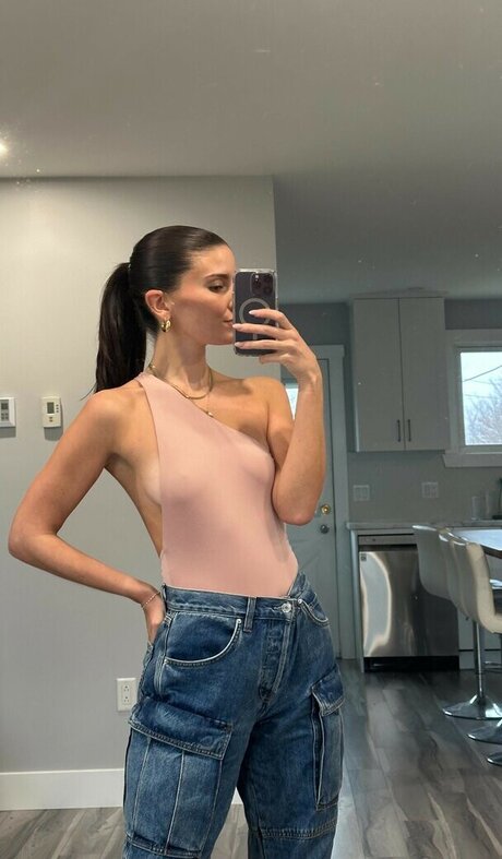 Carla Bezanson nice actress photos