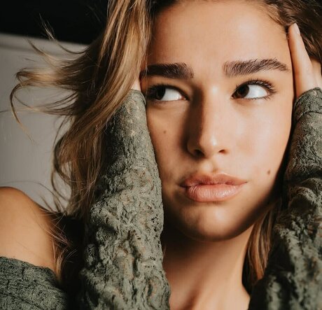 Chiara Costalunga star free pics