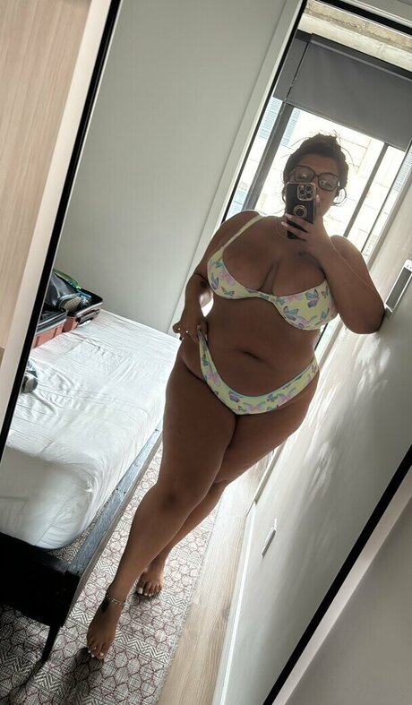 Calista Diamandis star free photo