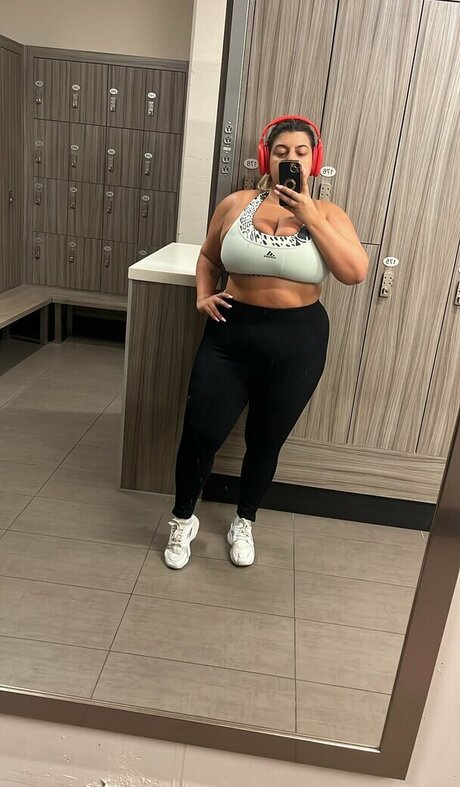 Calista Diamandis hd actress archive