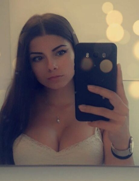 Luna0401 hd actress galleries