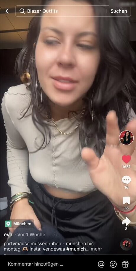 Vendewaa model hot pictures