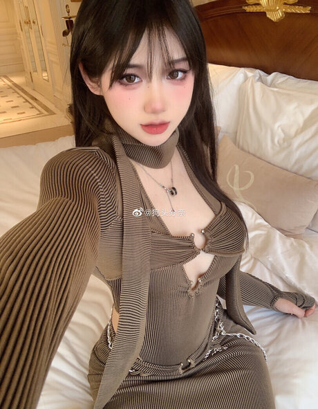 Fennai_ star naked img