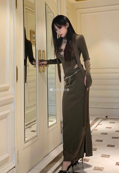 Fennai_ nude model img