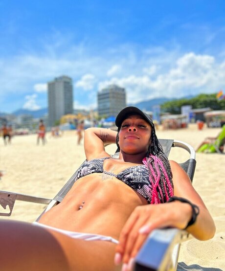 Lorrane Dos Santos star art img