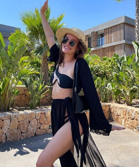 lara emilia star nude photos