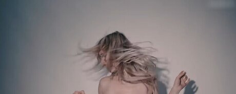 hollaura high quality pornstar pics