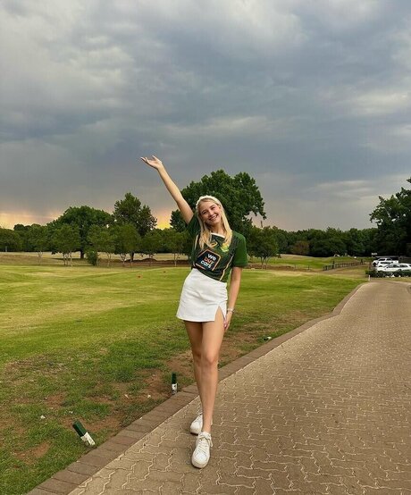 Juliet Small pretty star galleries