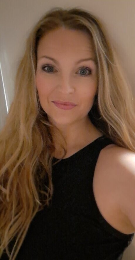 helouise1111 nude model images